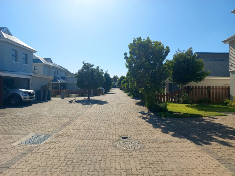 4 Bedroom Property for Sale in Meedingsride Western Cape